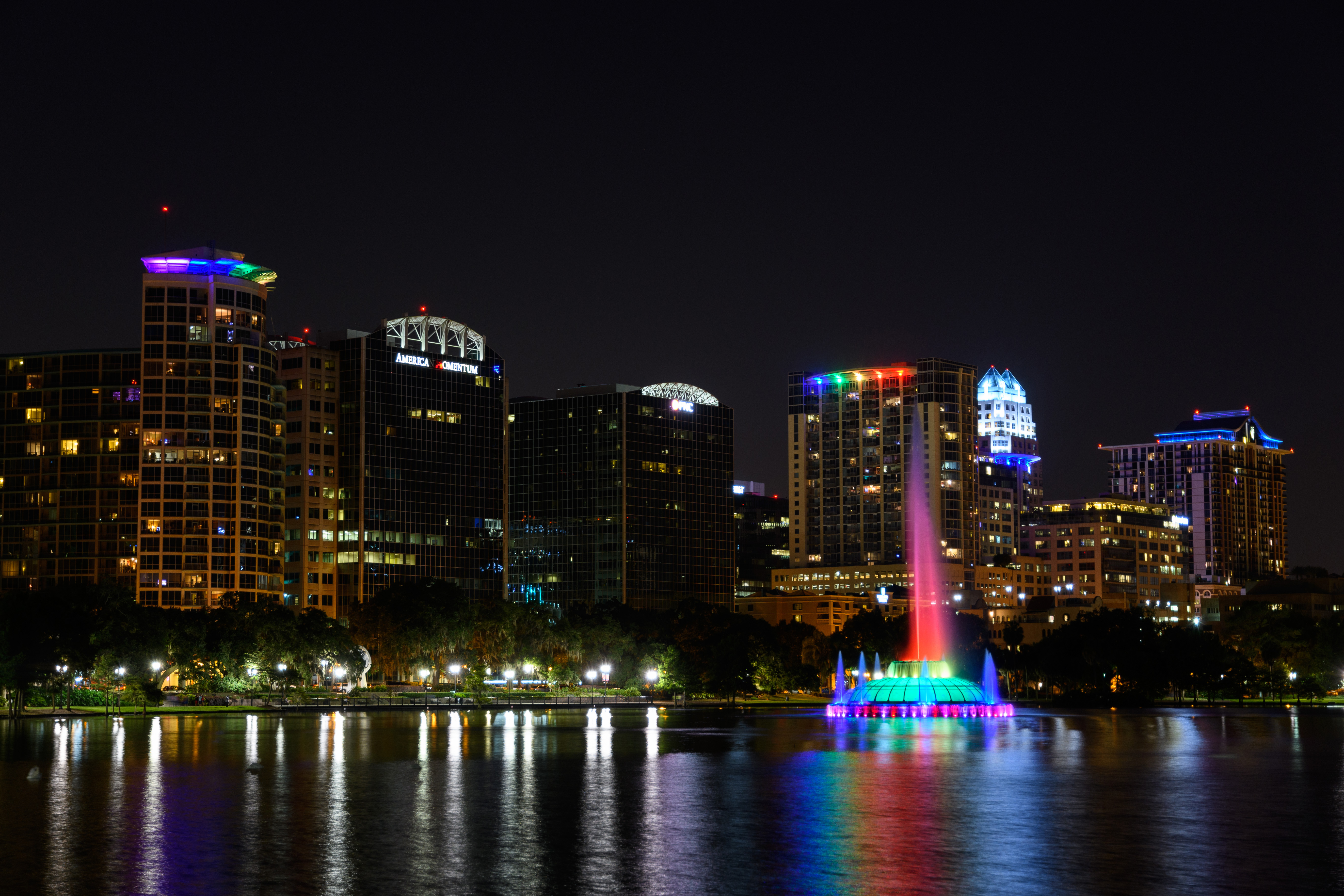 Lake Eola Fountain by Candy Perkinson